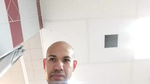 Snapshot of momo406 chatting on November 9, 2025, 2:04 pm momo406 online show from November 9, 2025, 2:04 pm