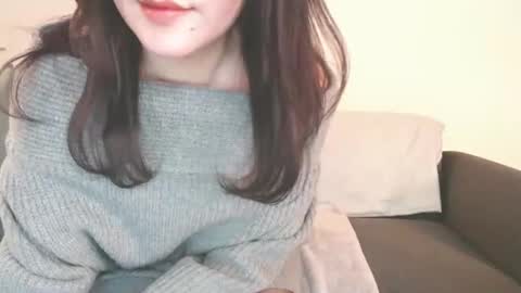 Momo online show from December 5, 2024, 11:38 am