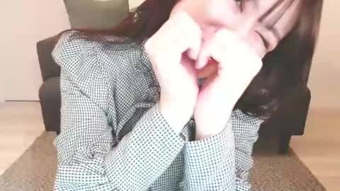 Momo online show from January 17, 2025, 11:51 pm