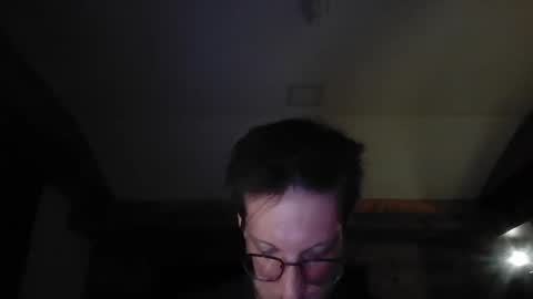 Snapshot of moms_little_monster chatting on February 12, 2026, 9:21 pm moms_little_monster online show from February 12, 2026, 9:21 pm