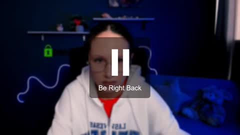 Snapshot of mona_cloud chatting on March 5, 2025, 9:38 am Mona online show from March 5, 2025, 9:38 am