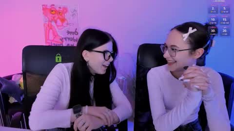 Snapshot of mona_cloud chatting on January 12, 2026, 7:52 pm Mona online show from January 12, 2026, 7:52 pm