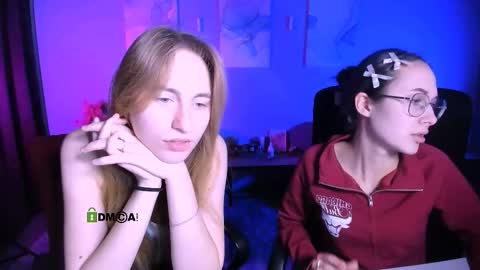 Snapshot of mona_cloud chatting on February 11, 2026, 8:03 pm Mona online show from February 11, 2026, 8:03 pm