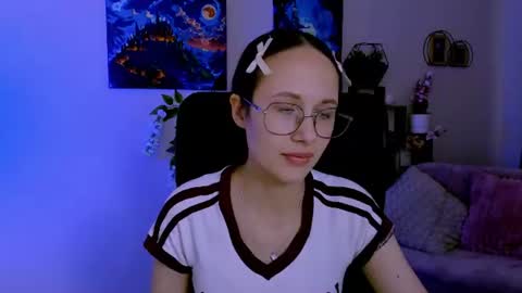 Snapshot of mona_cloud chatting on July 12, 2026, 8:38 am Mona online show from July 12, 2026, 8:38 am