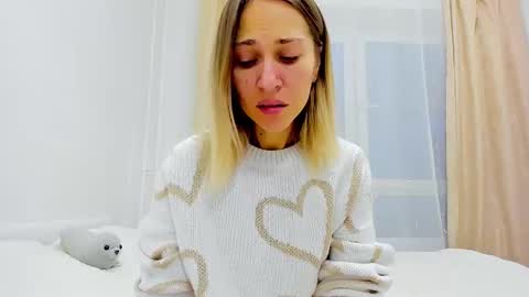 Mona online show from December 11, 2024, 5:10 am