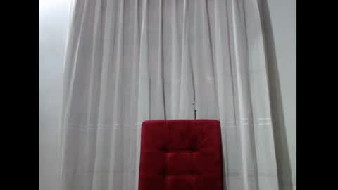 mona_dolly online show from November 25, 2025, 4:23 am