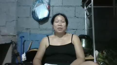 mona_sky online show from February 18, 2026, 2:35 pm