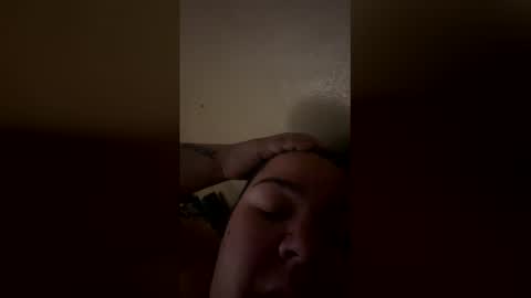 Snapshot of monab9292 chatting on May 22, 2026, 7:59 am monab9292 online show from May 22, 2026, 7:59 am