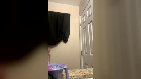 Snapshot of monab9292 chatting on August 5, 2026, 3:53 am monab9292 online show from August 5, 2026, 3:53 am
