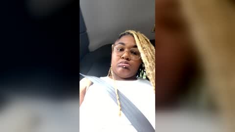 Snapshot of monaemonroe25 chatting on June 7, 2026, 4:55 pm monaemonroe25 online show from June 7, 2026, 4:55 pm