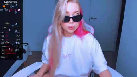   online show from March 11, 2025, 3:12 pm