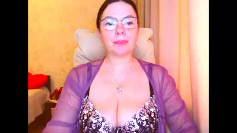 monica online show from November 15, 2025, 12:02 pm