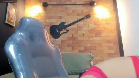 Snapshot of monica_robles_ chatting on May 20, 2026, 3:24 am monica_robles_ online show from May 20, 2026, 3:24 am