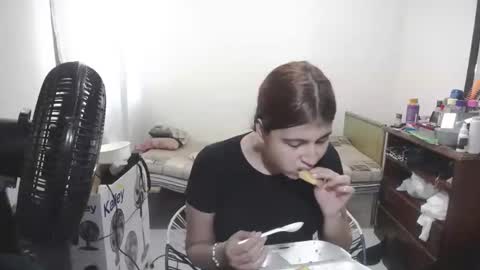 evi online show from January 9, 2026, 6:31 pm