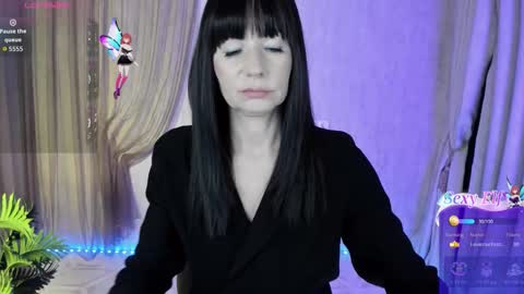 Monica online show from December 17, 2025, 11:38 am