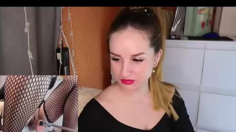 Snapshot of monicatedyy chatting on January 26, 2025, 10:35 pm Monica Teddy online show from January 26, 2025, 10:35 pm