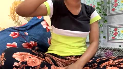 monika_reddy62 online show from October 8, 2025, 5:05 am