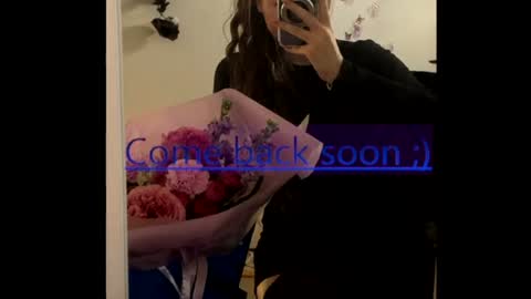 Snapshot of monika_youu chatting on May 4, 2026, 2:35 pm Monika online show from May 4, 2026, 2:35 pm