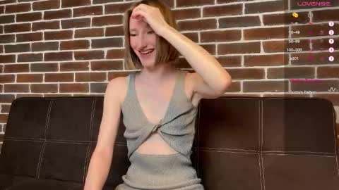 Snapshot of monikabos chatting on November 6, 2025, 9:59 pm MonikaBos online show from November 6, 2025, 9:59 pm