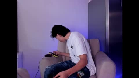 monky_0002 online show from February 28, 2026, 2:07 pm