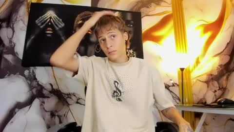Snapshot of mono_blonde chatting on June 6, 2026, 11:48 am mono_blonde online show from June 6, 2026, 11:48 am