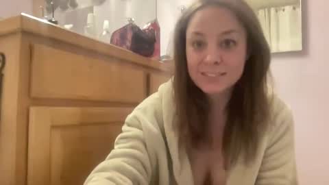 Snapshot of monroelovesyou chatting on January 19, 2025, 4:33 am Monroe online show from January 19, 2025, 4:33 am