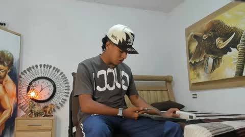 monsoon_the_best online show from April 16, 2026, 3:40 am