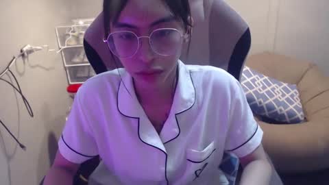 Snapshot of monstercockselfsuck chatting on January 29, 2025, 4:30 pm ELYSE A SIMPLE GIRL online show from January 29, 2025, 4:30 pm