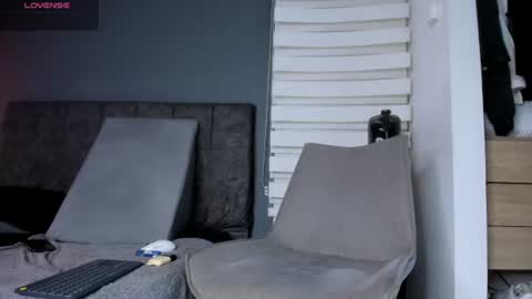 Snapshot of mont_777 chatting on June 12, 2026, 2:49 pm mont_777 online show from June 12, 2026, 2:49 pm