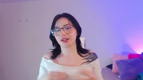 montreal_18 online show from February 9, 2026, 1:31 am