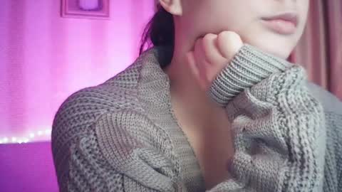 moodiemira online show from October 14, 2025, 6:52 pm