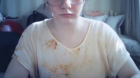 moodiemira online show from March 16, 2026, 1:15 pm