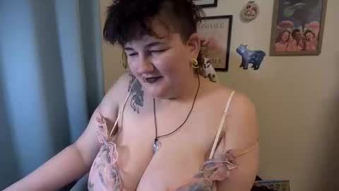 Moo Jay online show from April 6, 2026, 4:41 pm