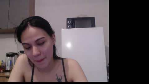 moon232312 online show from December 22, 2025, 6:49 pm