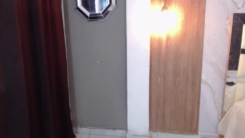 Snapshot of moon_and_fire_ chatting on February 4, 2026, 6:19 am moon_and_fire_ online show from February 4, 2026, 6:19 am