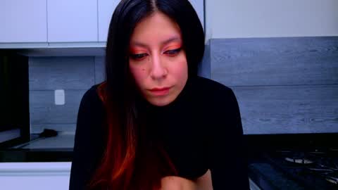 Snapshot of moon_blue222 chatting on December 9, 2024, 9:48 pm Tamara Bela your favorite lover from Colombia online show from December 9, 2024, 9:48 pm