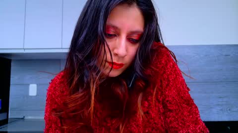 Snapshot of moon_blue222 chatting on December 10, 2024, 9:22 pm Tamara Bela your favorite lover from Colombia online show from December 10, 2024, 9:22 pm