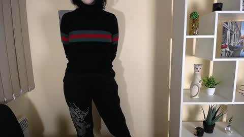 Snapshot of moon_foxy_ chatting on December 3, 2024, 9:55 am Diana online show from December 3, 2024, 9:55 am