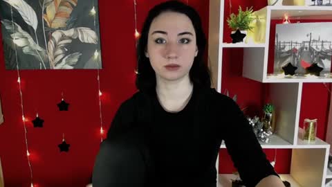 Snapshot of moon_foxy_ chatting on December 17, 2024, 2:33 pm Diana online show from December 17, 2024, 2:33 pm