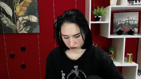 Snapshot of moon_foxy_ chatting on December 21, 2024, 5:07 pm Diana online show from December 21, 2024, 5:07 pm