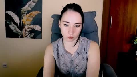 Snapshot of moon_foxy_ chatting on January 12, 2025, 11:07 am Diana online show from January 12, 2025, 11:07 am