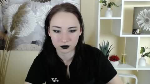 Snapshot of moon_foxy_ chatting on September 30, 2025, 9:53 pm Diana online show from September 30, 2025, 9:53 pm