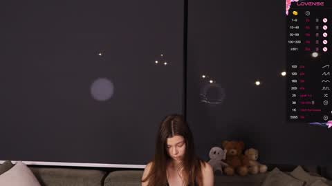 Anna Trass online show from December 17, 2024, 2:23 am