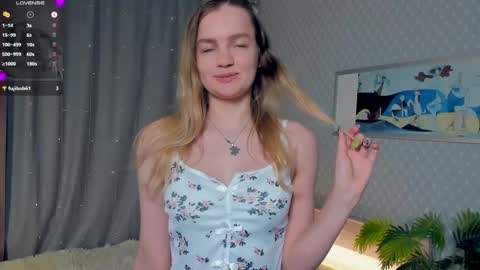 moon_puzzles online show from November 16, 2025, 7:41 pm