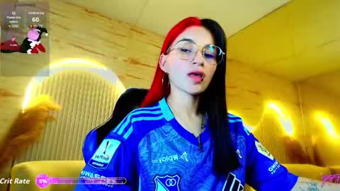 Snapshot of moon_red_r chatting on May 26, 2026, 12:56 pm Moon online show from May 26, 2026, 12:56 pm