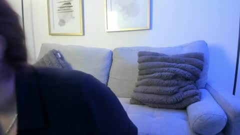 Moon  online show from April 1, 2026, 3:40 am