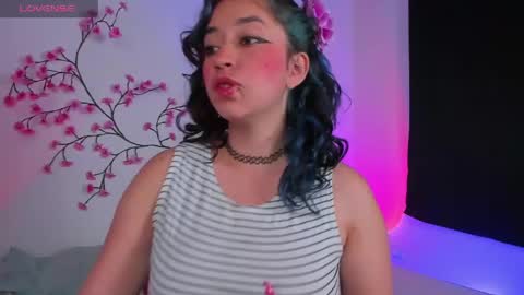 Snapshot of moon_sofii chatting on April 17, 2026, 9:29 pm Sofii model Independent online show from April 17, 2026, 9:29 pm