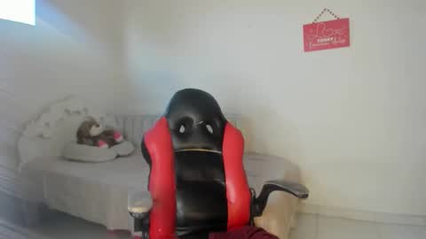 Snapshot of moon_solar chatting on May 23, 2026, 11:25 am Solar online show from May 23, 2026, 11:25 am