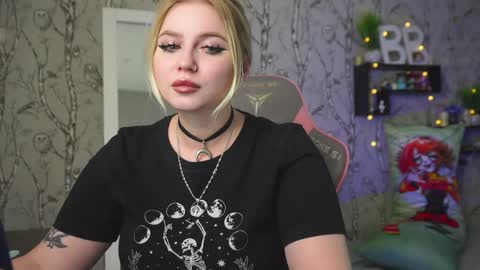 Emilia online show from March 30, 2026, 9:32 am