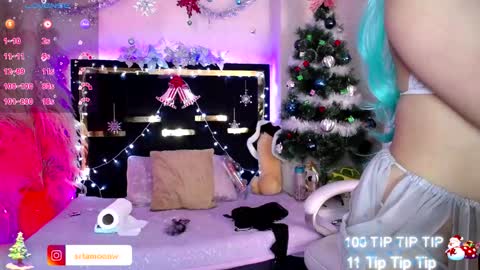 Moon Water   online show from November 28, 2025, 10:29 am